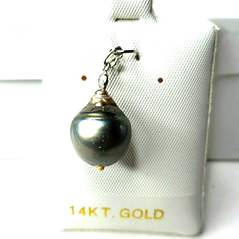 ☆14kt white gold,pearl gemstone pendant